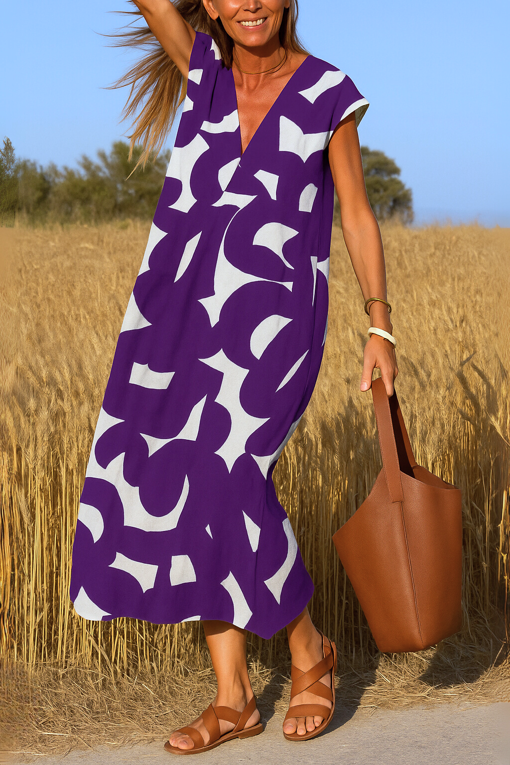 Ellen | Dress with print and V-neck