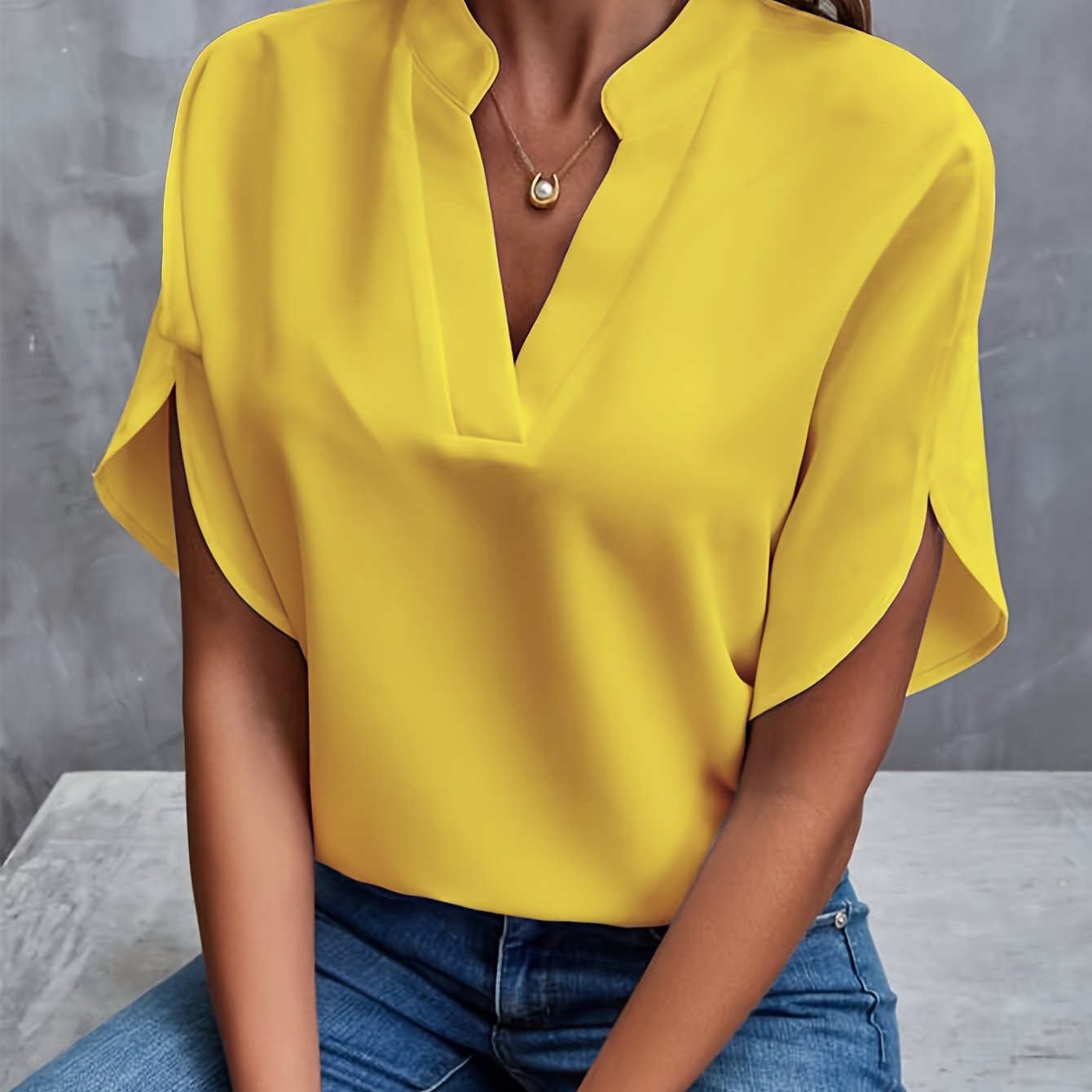 Vivi | Elegant Lightweight Blouse for Women