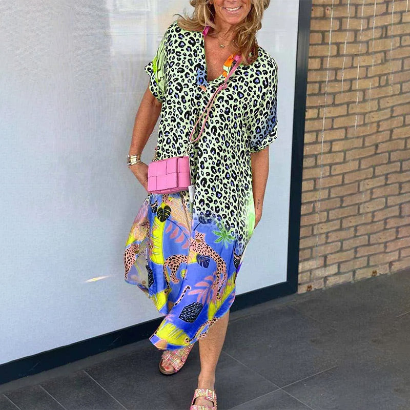 Airy, loose dress with print and V-neck