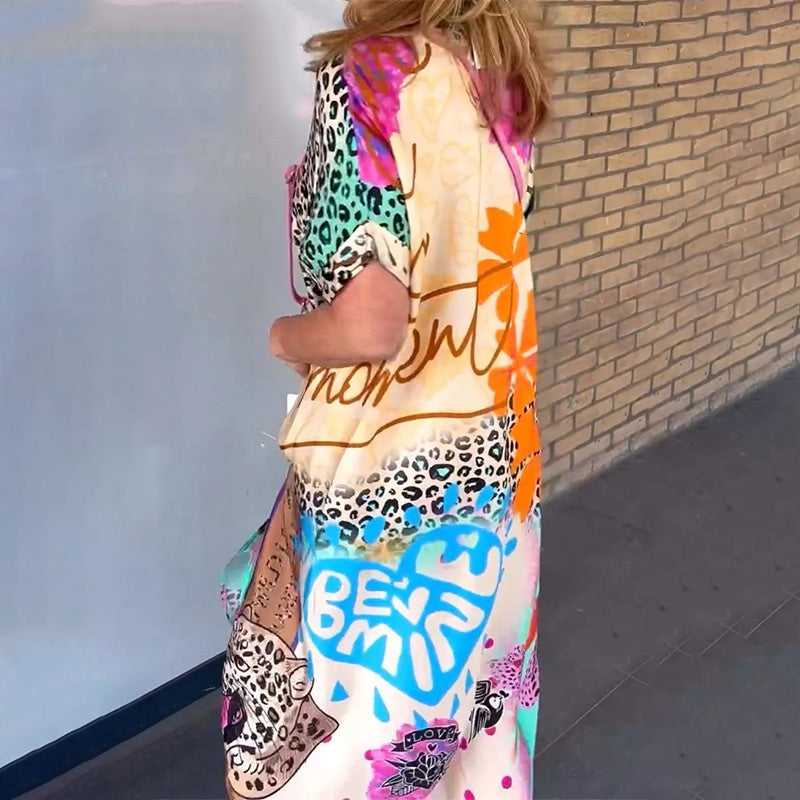 Airy, loose dress with print and V-neck